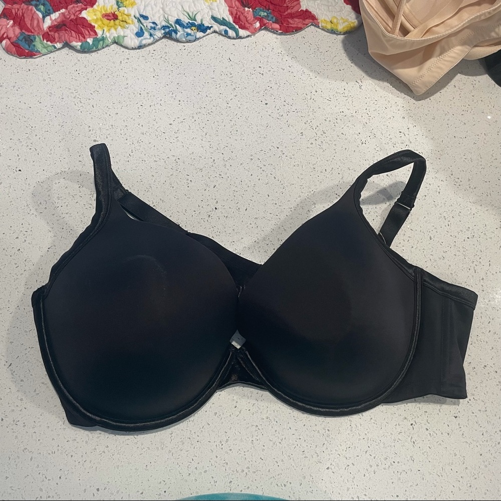 Leading lady black bra 52D